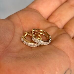 Gorgeous Diamond Small Hoops!